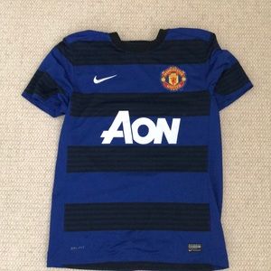 Manchester United Jersey, men’s medium